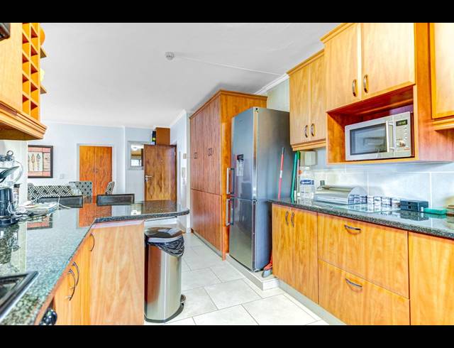 3 BEDROOM APARTMENT TO LET IN WESTBROOK